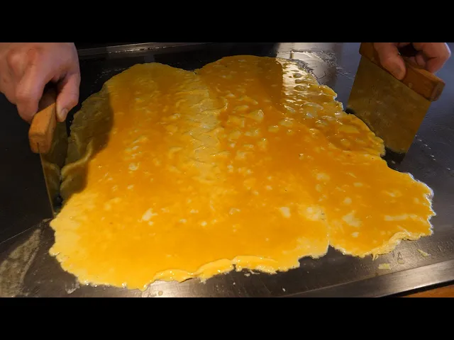 명란계란말이 / pollock roe egg roll - korean street food